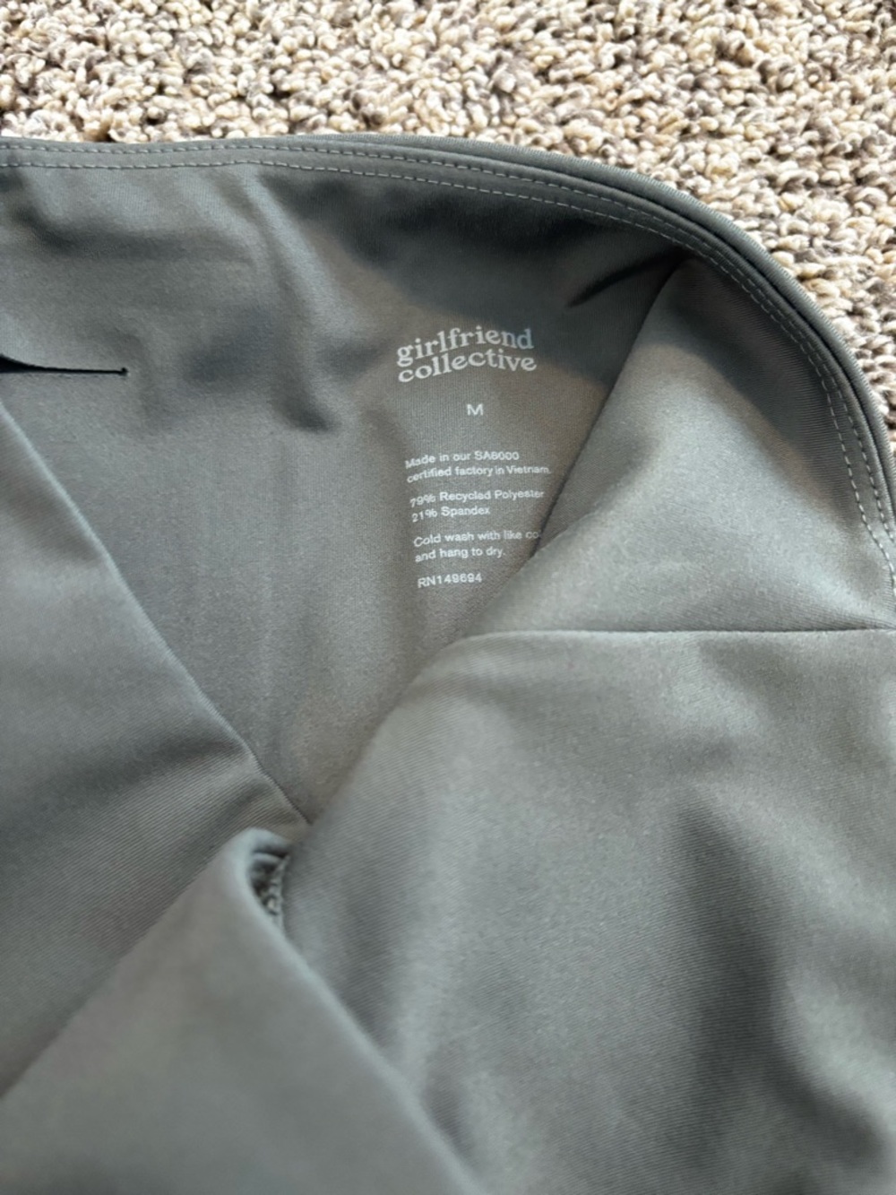 Girlfriend Collective Cropped Hunter Green Athletic Leggings - Picture 6 of 6